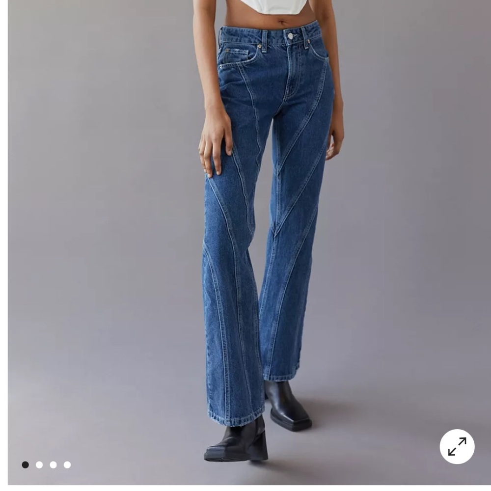 Urban Outfitters BDG High-Waisted Seamed 90s Bootcut Jean Size 26